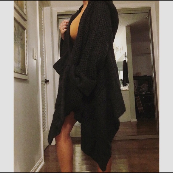 Neiman Marcus Sweaters - Oversized knit sweater